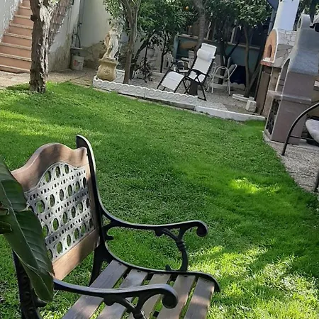 Апартаменты Casa Agata A Due Passi Dal Mare Санта-Маринелла